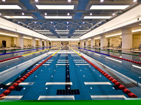 室内游泳池