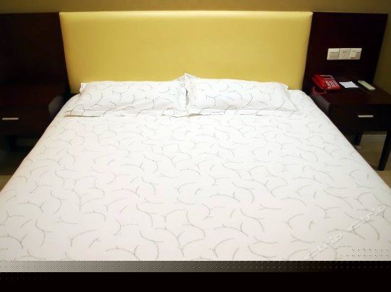 特惠大床房（无窗）