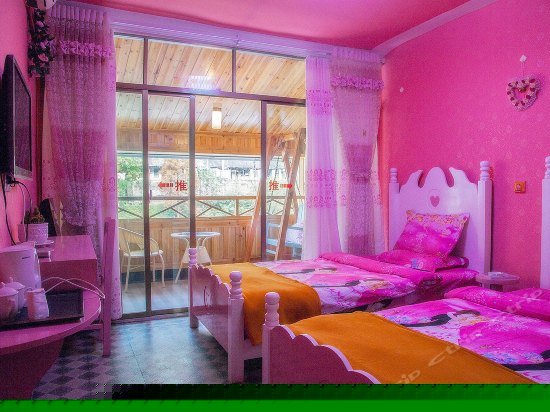 临江大阳台观景房（一世情缘）