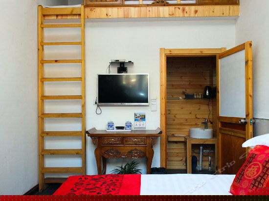 西方精致阁楼间