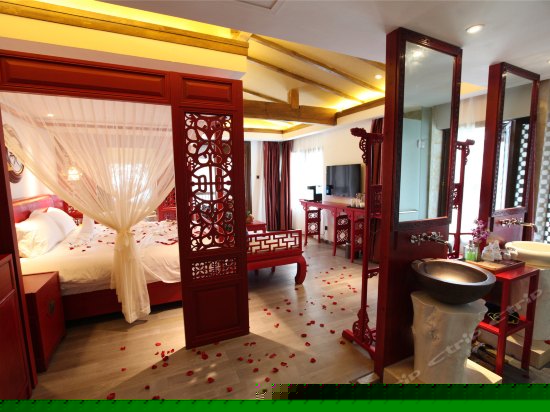 金玉良缘蜜月房