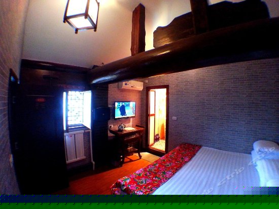 明朝遗风豪华阁楼大炕