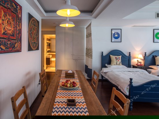 逸空间豪华四人套房