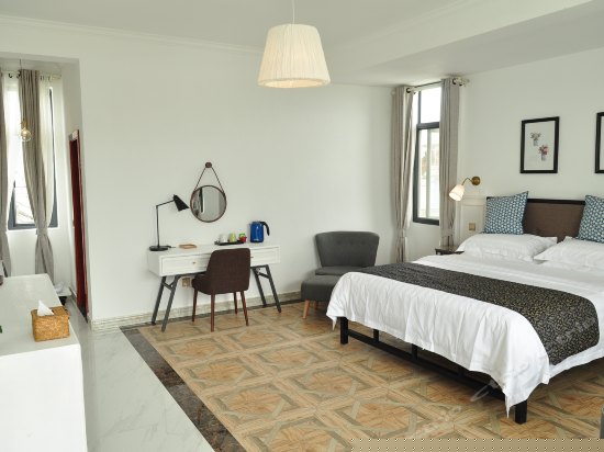 豪华海景山景超大露台大床房