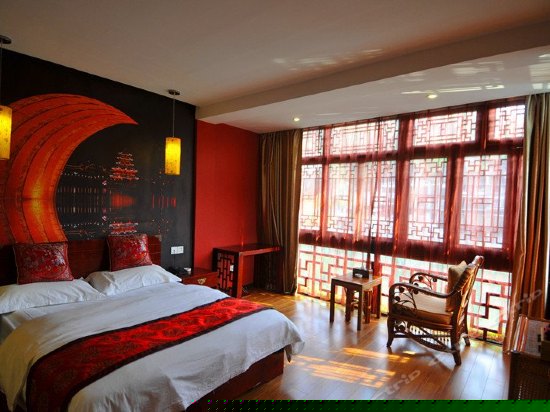 临河观景单人间