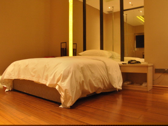 副楼怡家情侣房单间（无窗）