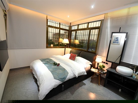 雅致大床房