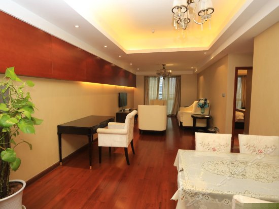 和信行政套房（两室一厅）