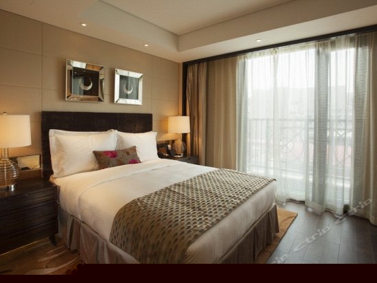 豪华两居室套房