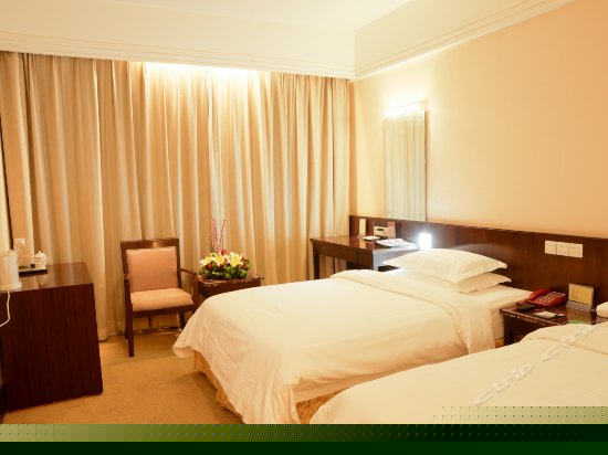 豪华双床房(大小床）