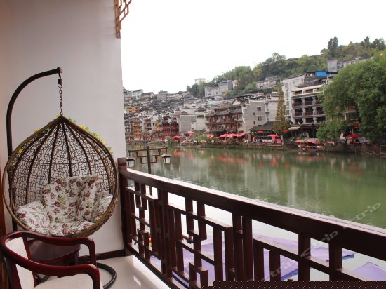 临江观景亲子房