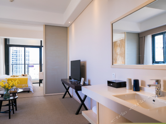 无敌海景大床房