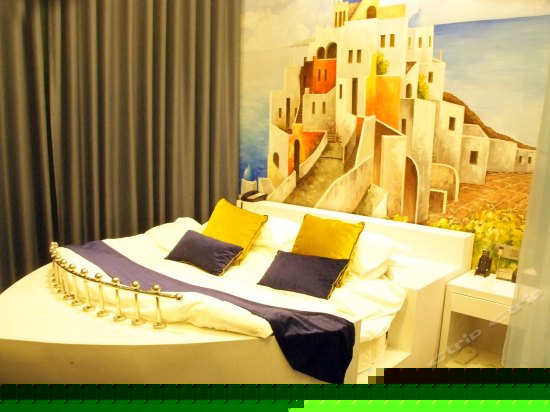 浪漫主题房(无窗)