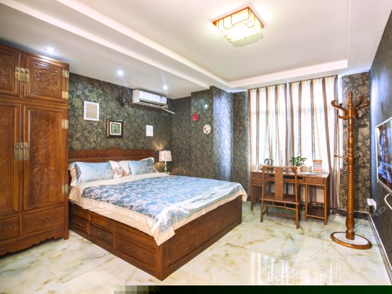 美式复古阳台大床房