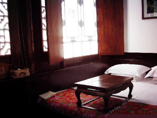 朱楼碧瓦豪华土炕房