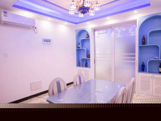 精装园景套房三室一厅