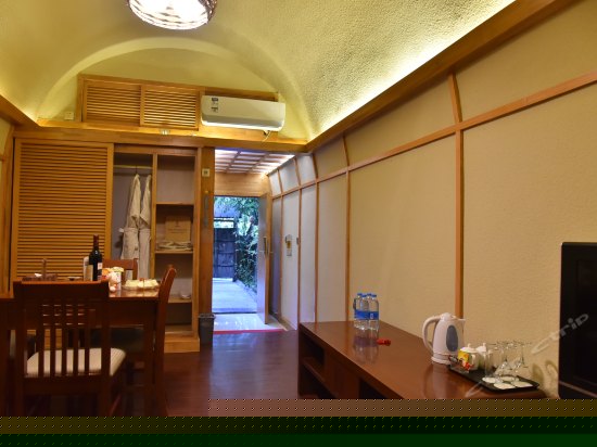 窑洞汤屋(无窗)