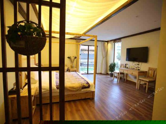 云蔓东南亚主题火山汤池花园套房