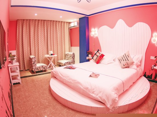 茜茜公主大床房