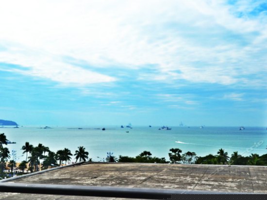 正面海景三房两厅
