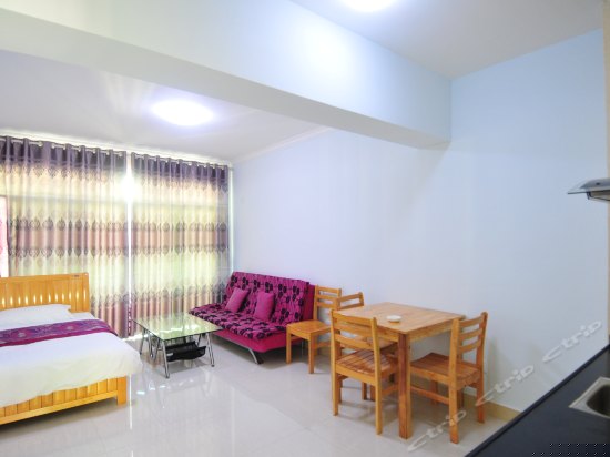 温馨园景子母套房