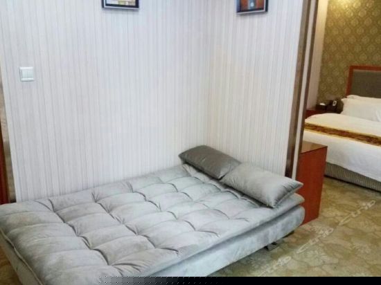 舒适大床房