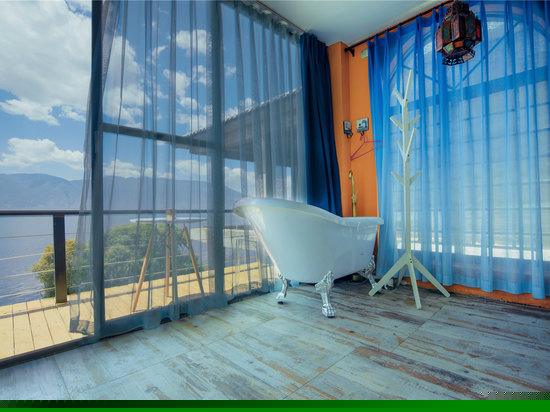 独立阳台浴缸海景房