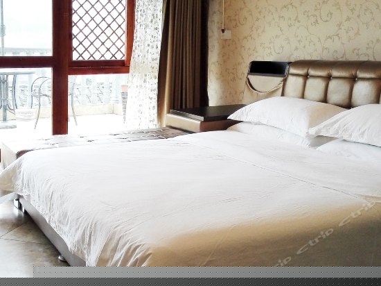 韩式榻榻米大床房