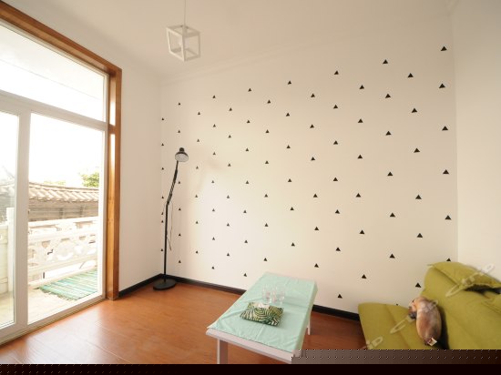 南北一号阳台绿色间