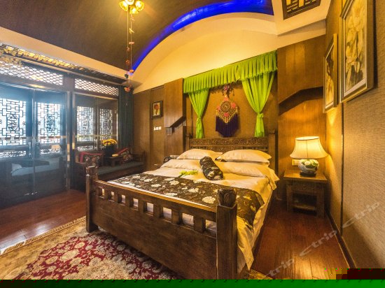 豪华阳台小套房