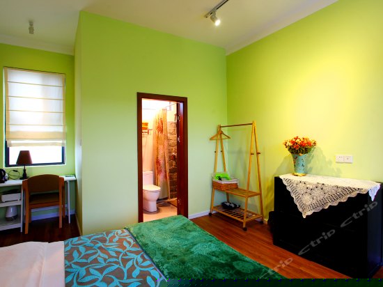 抱庭舒适大床房