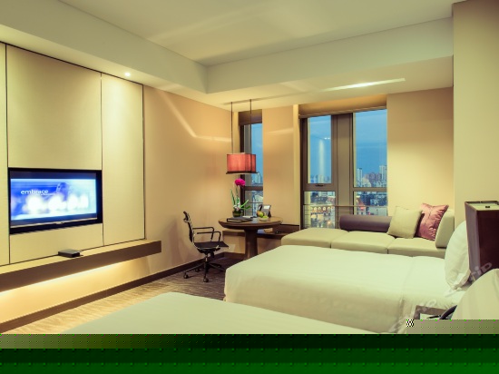 行政河景双床房