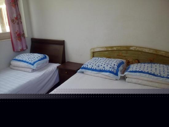 家庭三人间（床位房）