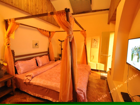 蜜月阳光大床房(胭脂醉)