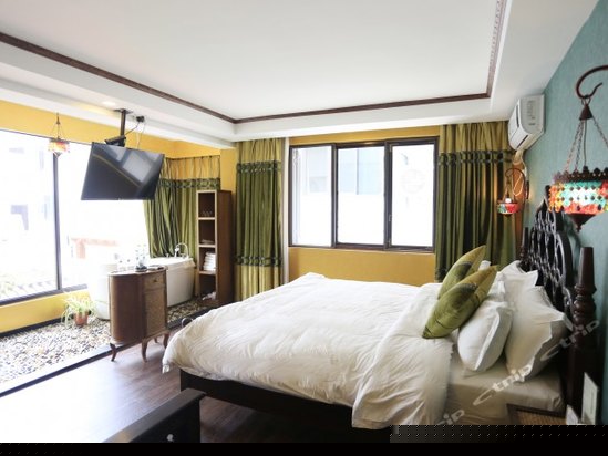 莲舍·泰式豪华房