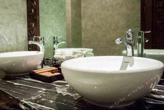 千江月复古套房