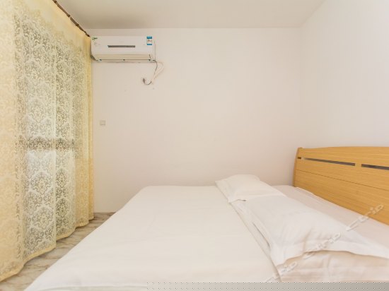 简约精装套房三室一厅