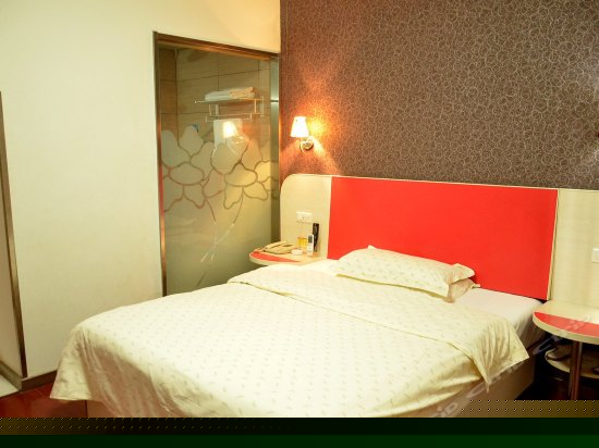 全新电脑大床间