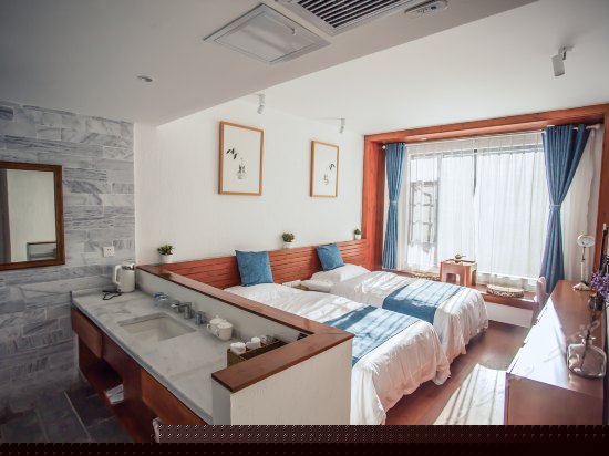 温馨标准双人床