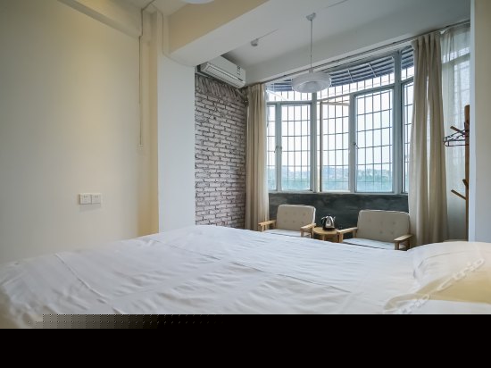 五号大床房-皓月