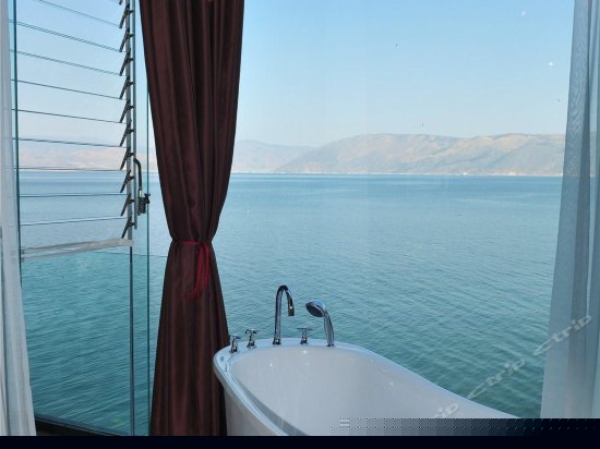 豪华海景家庭套房