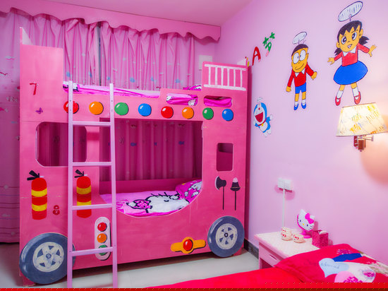 童话城堡亲子房