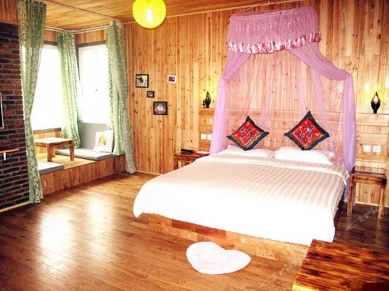 家庭度假木屋房