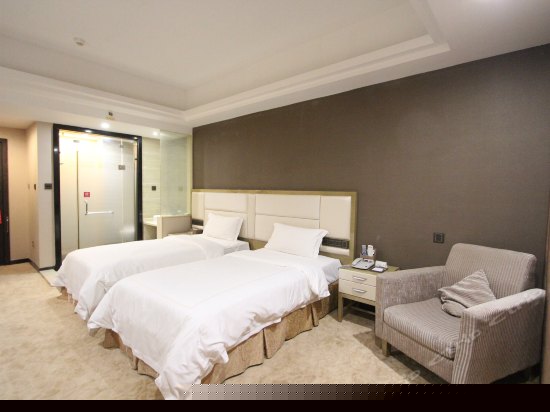 一房一厅套房(带电脑)