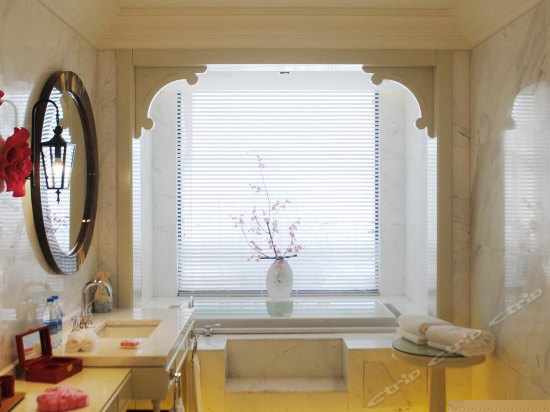 奢华全景蜜月套房