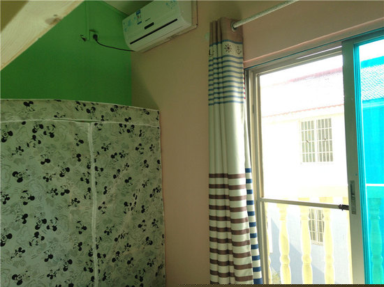 男生青春床位房（上铺）