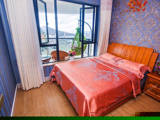 豪华阳台海景套房两房一厅