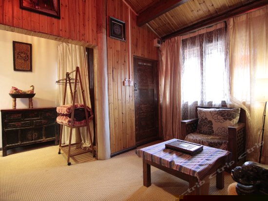 青稞蜜月大床房