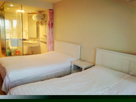 豪华园景双床房