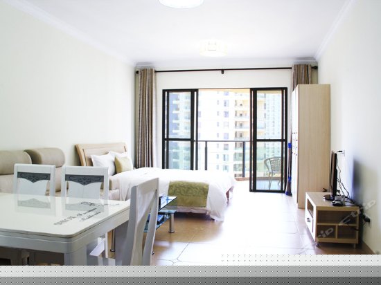 豪华园景大床房